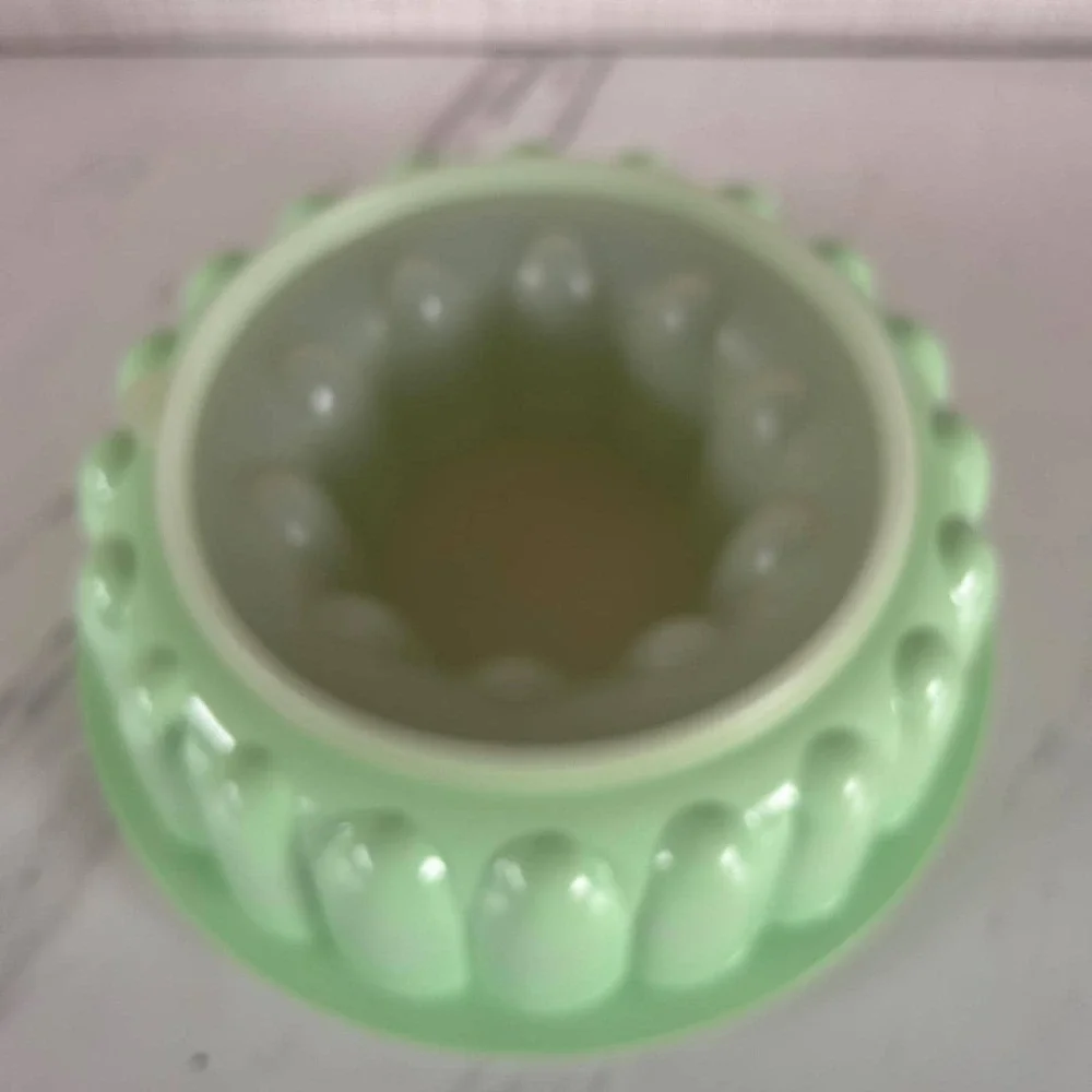 Vintage Green Jello Mold Tupperware Dessert‎ Pan w/ Lid Retro Kitchenware BxNN